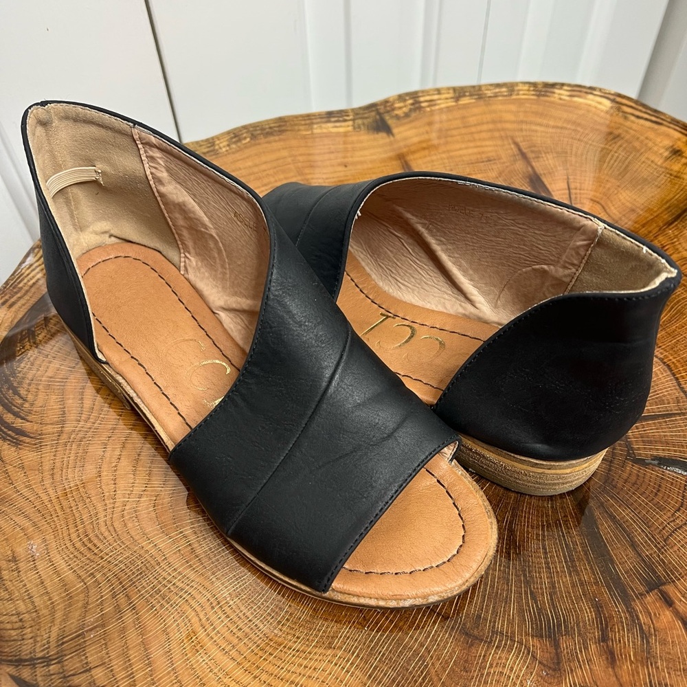 Adele Cut-Out Slides - Size 7.5